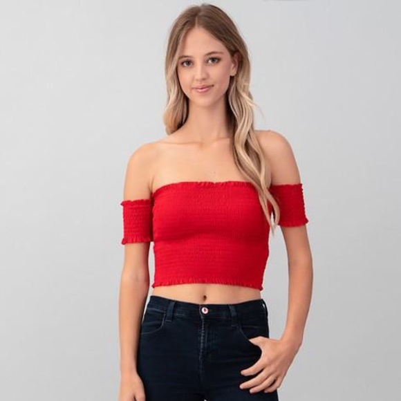 RED OFF-THE- SHOULDER SMOCKED TOP - Picture 3 of 8